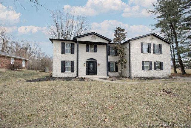 2413 Saint Andrews Road, Jeffersonville, IN 47130