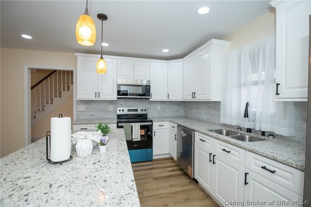 2413 Saint Andrews Road, Jeffersonville, IN 47130