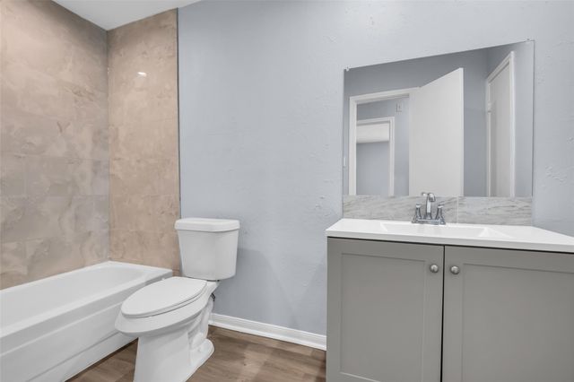 14119 Falling Elm Lane, Houston, TX 77015