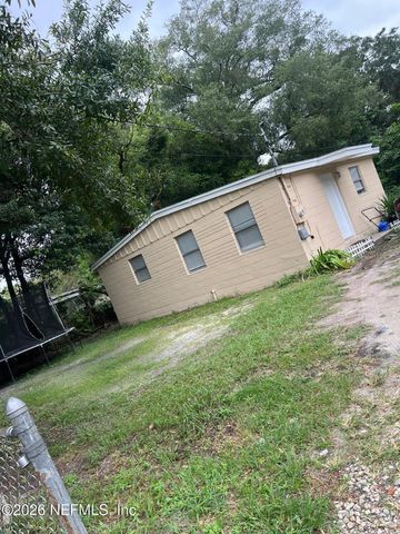 10502 WOOSTER Drive, Jacksonville, FL 32218