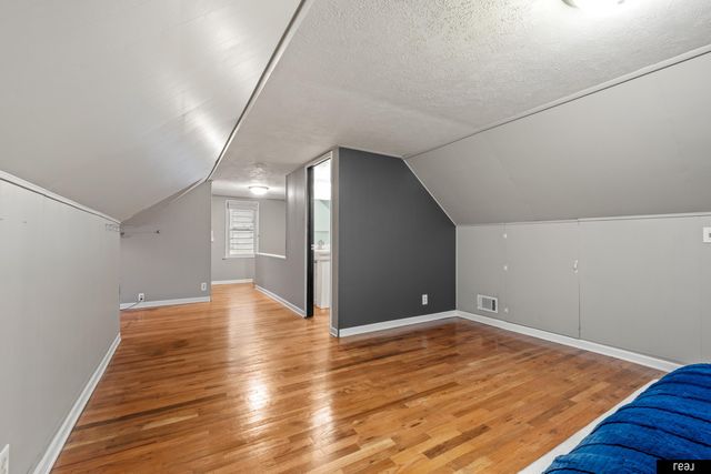 4825 Poppleton Avenue, Omaha, NE 68106