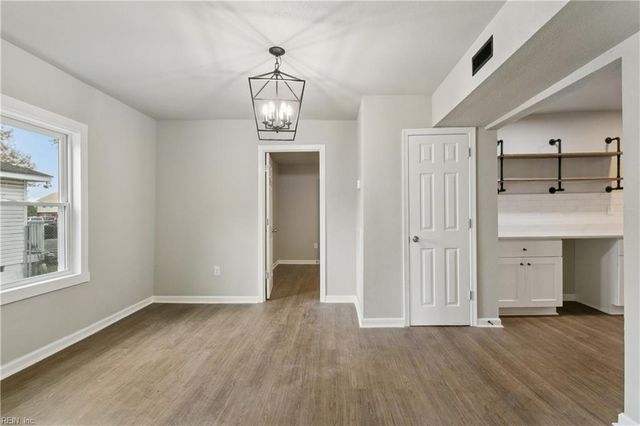 924 Ivy AVE, Newport News, VA 23607