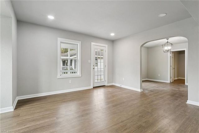 924 Ivy AVE, Newport News, VA 23607