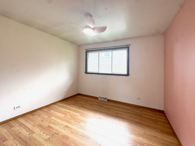 643 N Iowa Avenue, Villa Park, IL 60181
