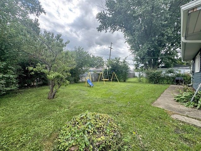 643 N Iowa Avenue, Villa Park, IL 60181