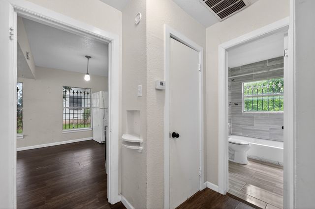 3102 Kellogg Avenue, Dallas, TX 75216