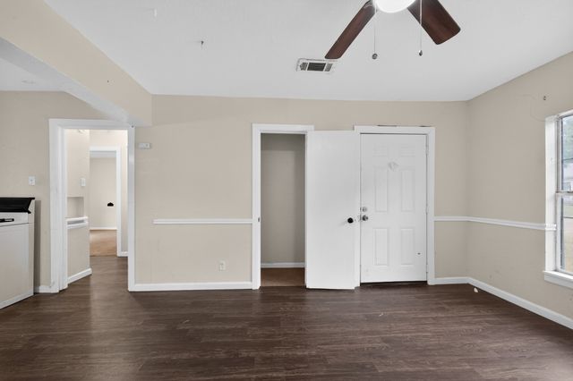 3102 Kellogg Avenue, Dallas, TX 75216