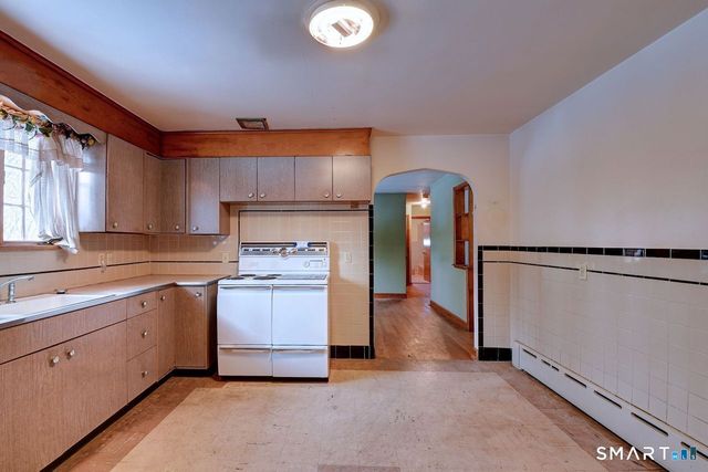 137 Lincoln Street, Naugatuck, CT 06770