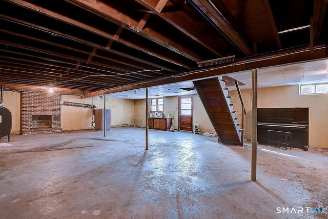 137 Lincoln Street, Naugatuck, CT 06770