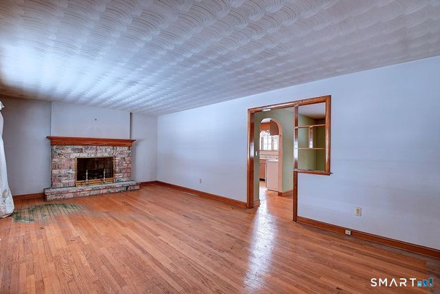 137 Lincoln Street, Naugatuck, CT 06770