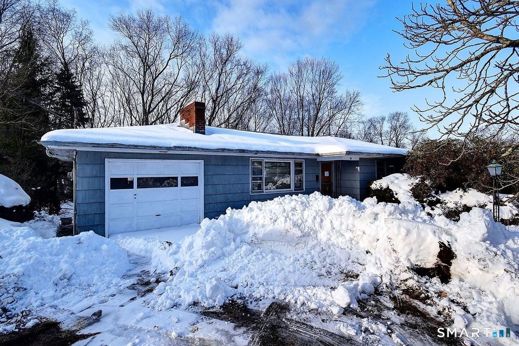 137 Lincoln Street, Naugatuck, CT 06770