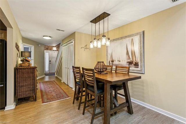 217 Misty Point LN, Newport News, VA 23603