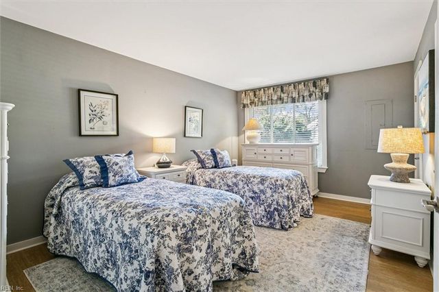 217 Misty Point LN, Newport News, VA 23603