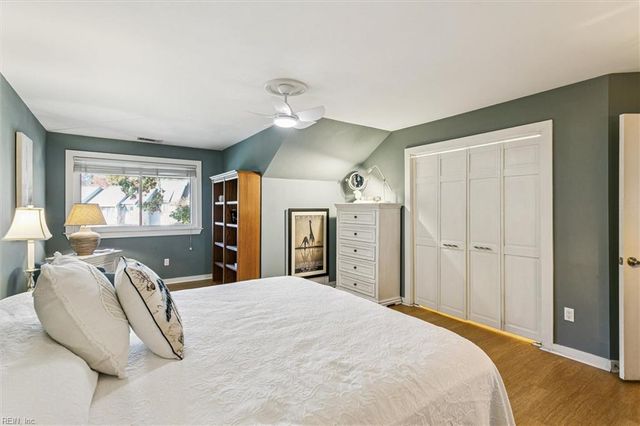 217 Misty Point LN, Newport News, VA 23603