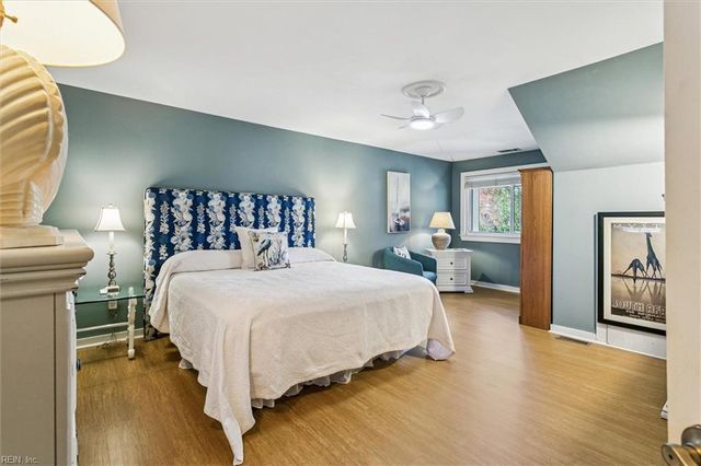 217 Misty Point LN, Newport News, VA 23603