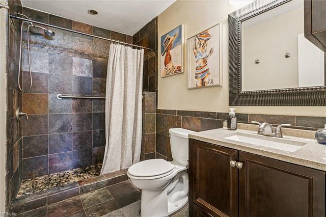 217 Misty Point LN, Newport News, VA 23603