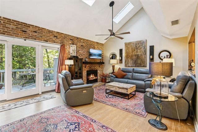 217 Misty Point LN, Newport News, VA 23603