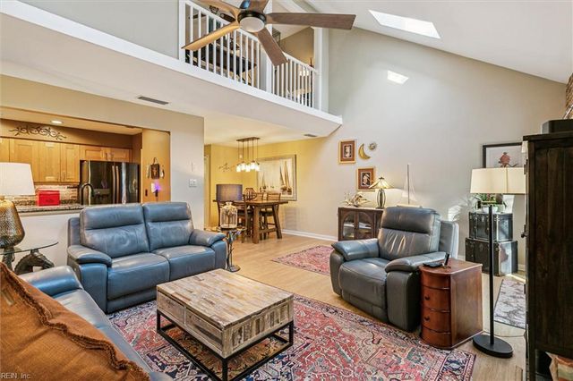 217 Misty Point LN, Newport News, VA 23603