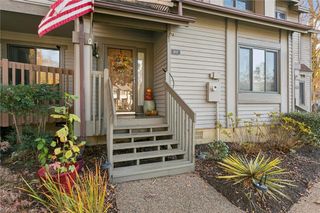 217 Misty Point LN, Newport News, VA 23603