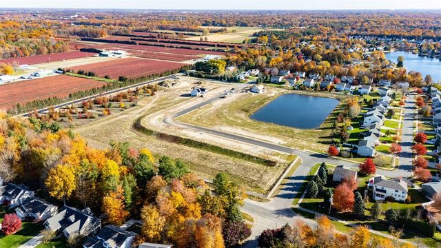 1605 Blue Haven Drive, Holland, MI 49424