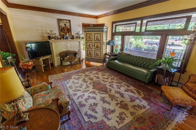 2065 West Boulevard, Cleveland, OH 44102