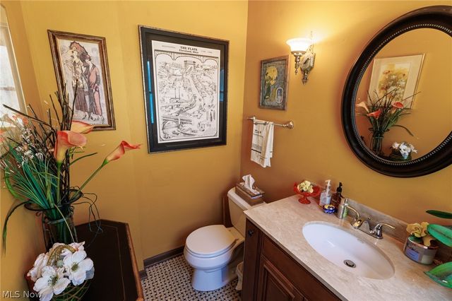 2065 West Boulevard, Cleveland, OH 44102