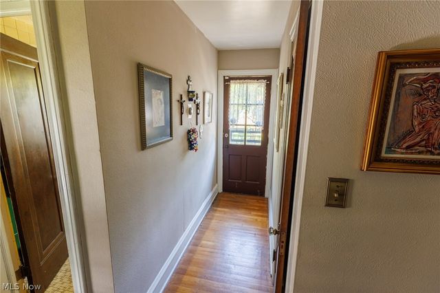 2065 West Boulevard, Cleveland, OH 44102
