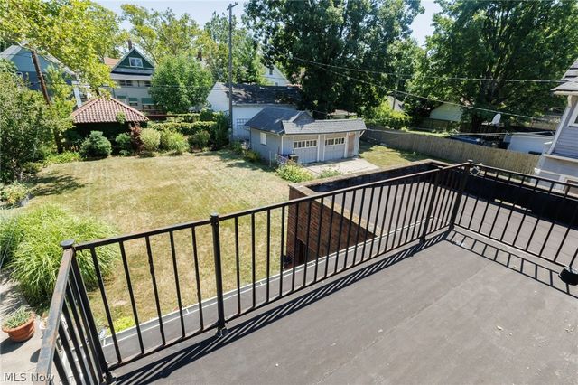 2065 West Boulevard, Cleveland, OH 44102