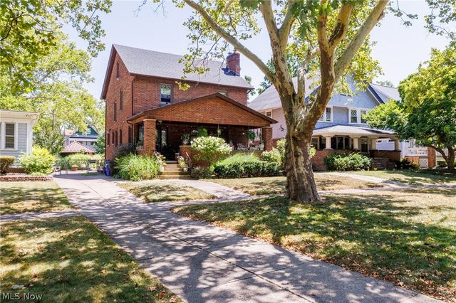2065 West Boulevard, Cleveland, OH 44102