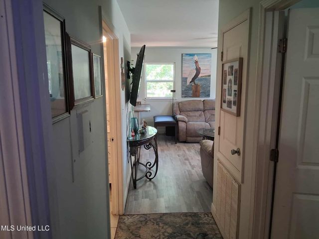 9035 Pine Drive, Bay Saint Louis, MS 39520