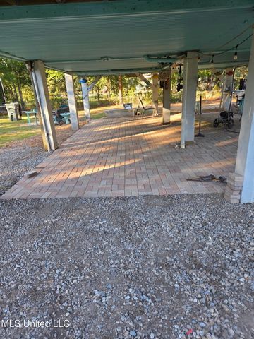 9035 Pine Drive, Bay Saint Louis, MS 39520