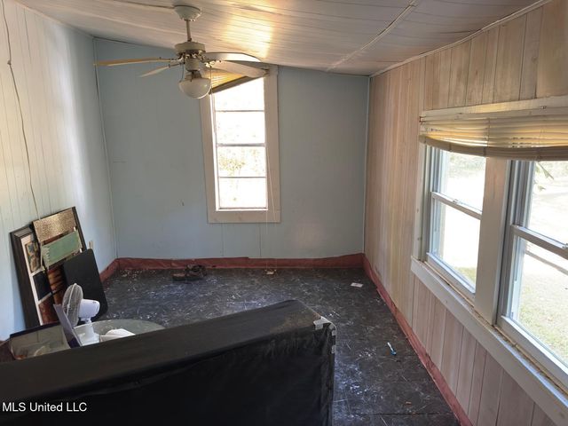 1060 Lake Dockery Road, Byram, MS 39272
