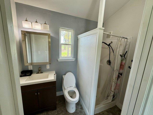 2737 Fm 514, Point, TX 75472