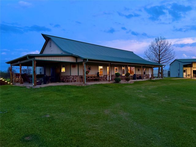 2737 Fm 514, Point, TX 75472