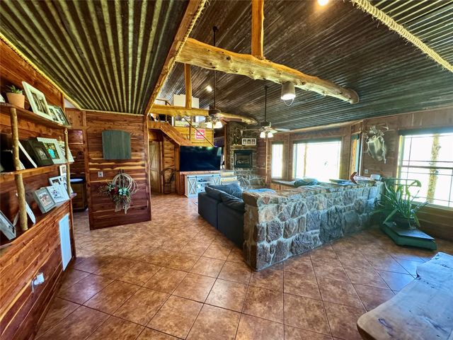 2737 Fm 514, Point, TX 75472
