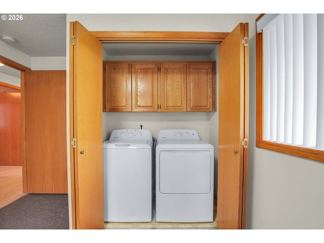 512 N RAILROAD Ave, Ridgefield, WA 98642