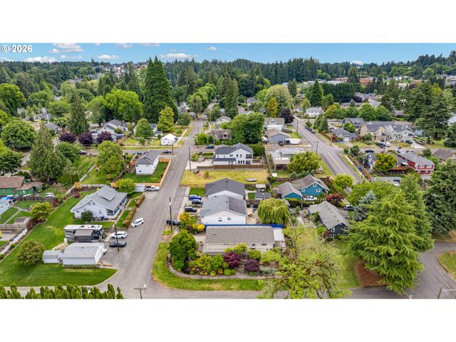 512 N RAILROAD Ave, Ridgefield, WA 98642