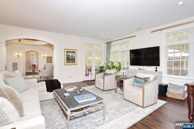 164 Deerhaven Road, Mahwah, NJ 07430