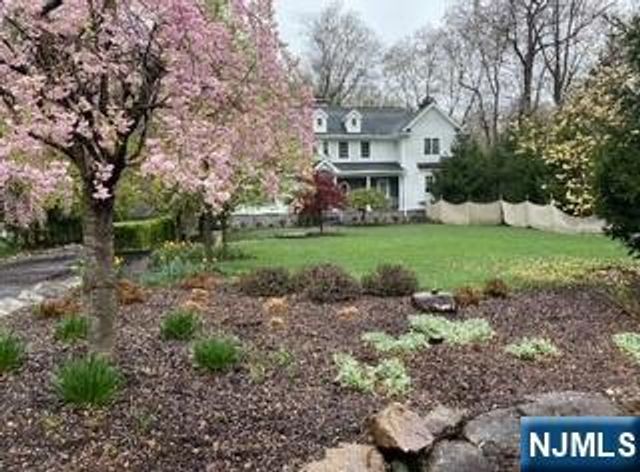 164 Deerhaven Road, Mahwah, NJ 07430