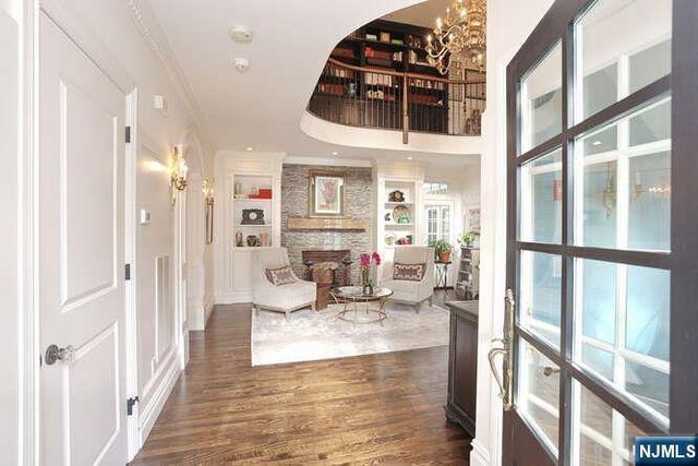 164 Deerhaven Road, Mahwah, NJ 07430