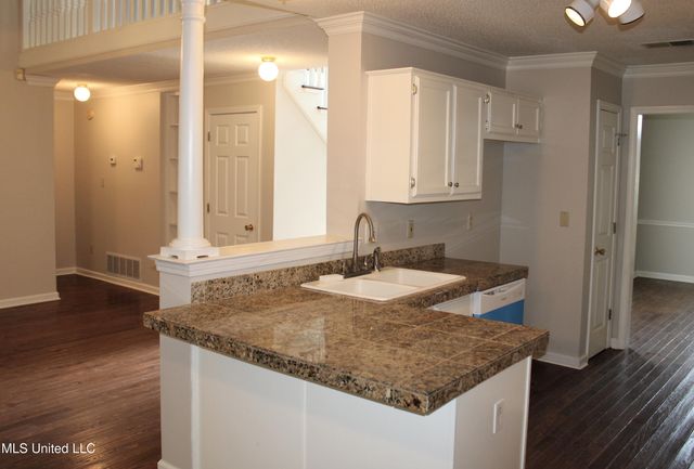 6647 Renee Drive, Olive Branch, MS 38654