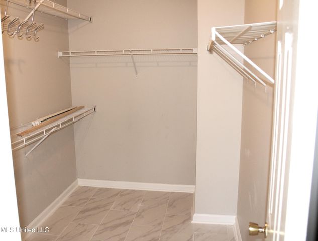 6647 Renee Drive, Olive Branch, MS 38654