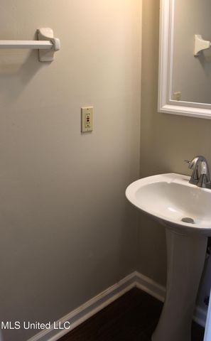 6647 Renee Drive, Olive Branch, MS 38654