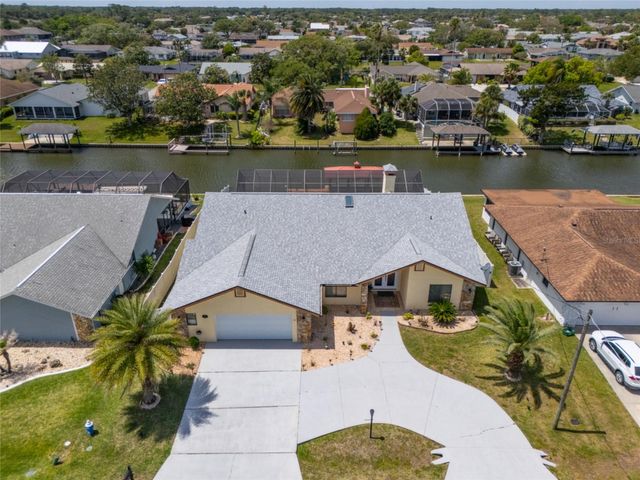 18 CLASSIC COURT S, Palm Coast, FL 32137