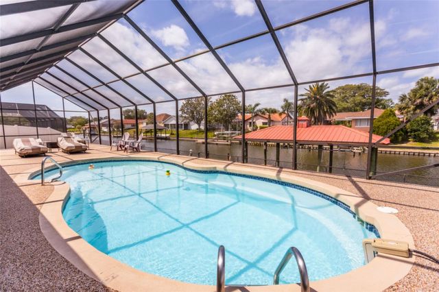 18 CLASSIC COURT S, Palm Coast, FL 32137