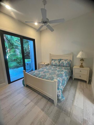 8691 Man O War Road, Palm Beach Gardens, FL 33418