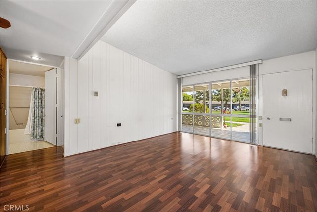 13751 St Andrews Drive 33j, Seal Beach, CA 90740