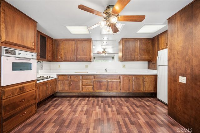 13751 St Andrews Drive 33j, Seal Beach, CA 90740