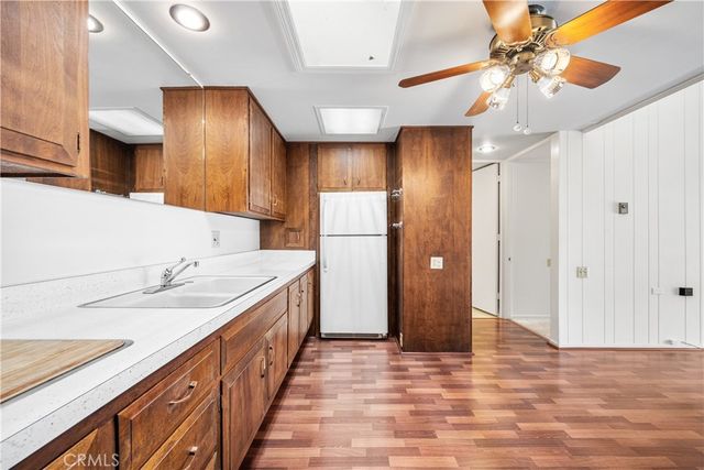 13751 St Andrews Drive 33j, Seal Beach, CA 90740