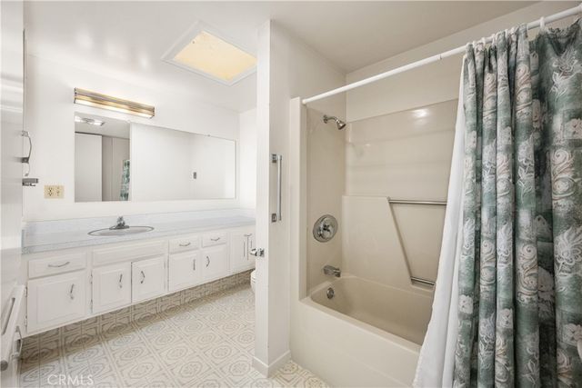 13751 St Andrews Drive 33j, Seal Beach, CA 90740